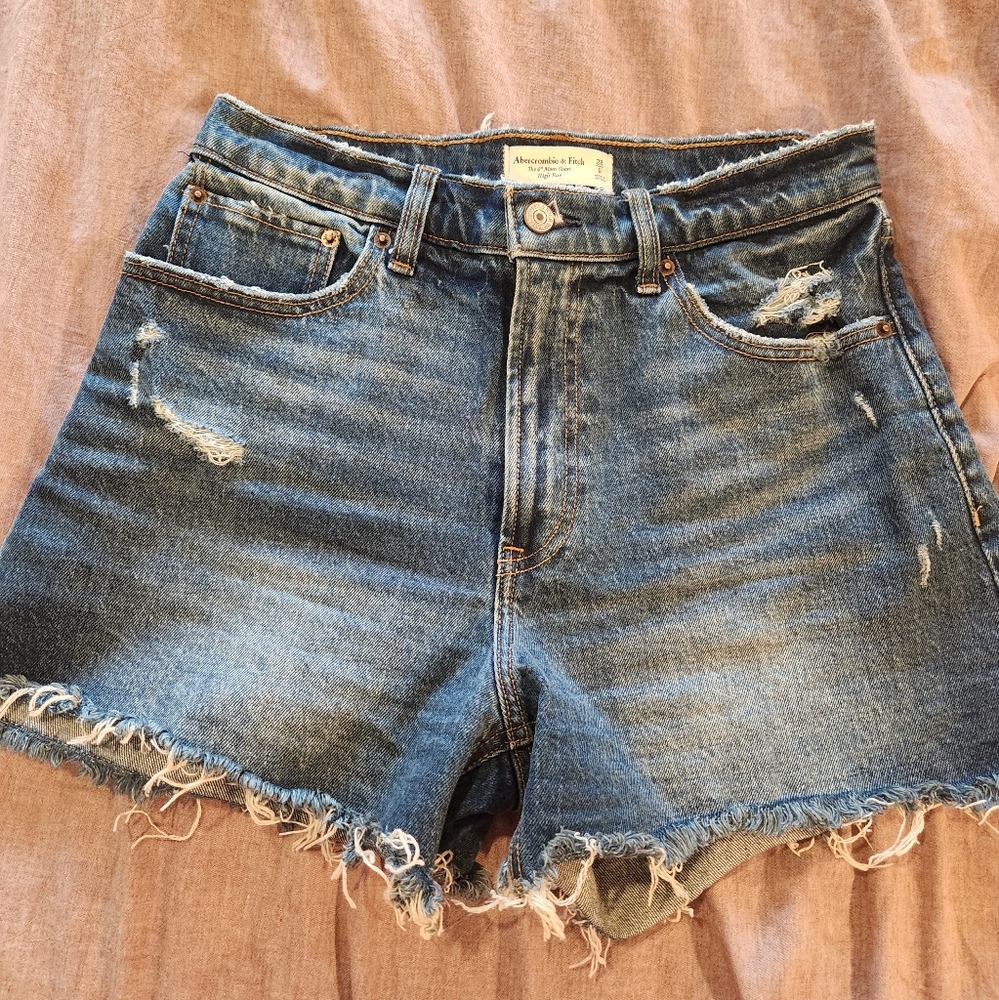 Curve love 4" mom shorts